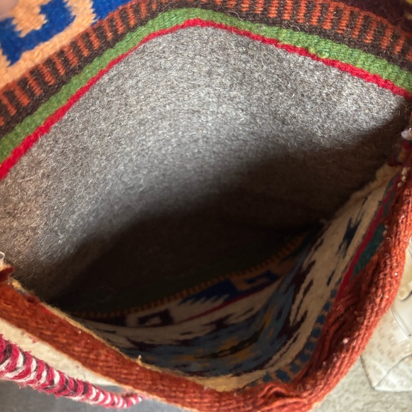 Handwoven Wool Shoulder Bag - Southwest Tribal Design - Picture 9 of 10